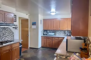 127 S 400 E, Lindon, UT 84042 - Photo 6