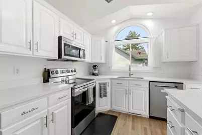 3285 S Davis Blvd, Bountiful, UT 84010 - Photo 4