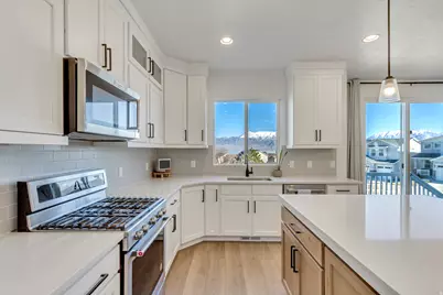 3348 S Wild Oak Rd, Saratoga Springs, UT 84045 - Photo 12