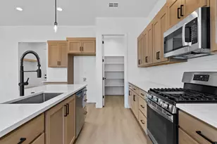 403 N 200 E, La Verkin, UT 84745 - Photo 2