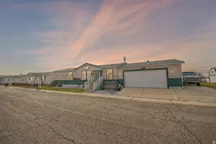 1111 N 2000 W, Farr West, UT 84404 - Photo 2