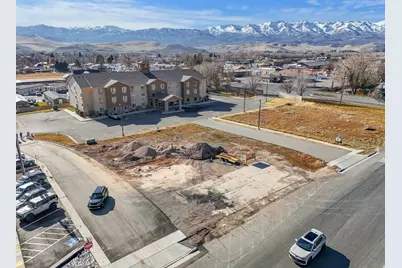211 N Commercial St E, Morgan, UT 84050 - Photo 8