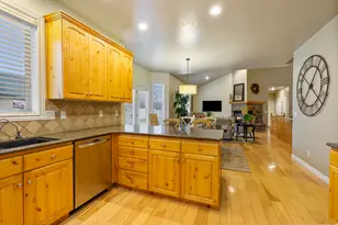 557 S 1470 E, Springville, UT 84663 - Photo 12