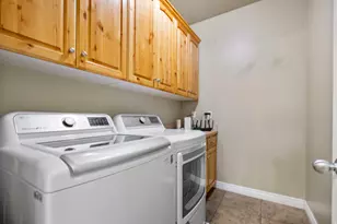 557 S 1470 E, Springville, UT 84663 - Photo 20