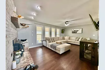 4462 S Vernal Ave, Vernal, UT 84078 - Photo 1