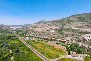 5269 N Woodway Dr, Heber City, UT 84032 - Photo 10