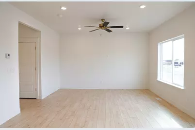 445 E 720 N Lot #9 N, Salem, UT 84653 - Photo 4