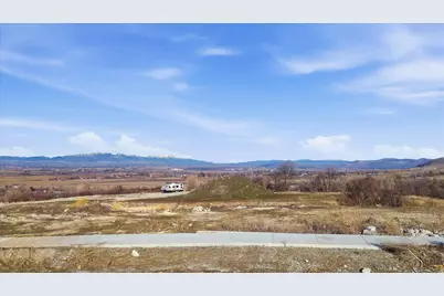 697 Cherry Pkwy #14, Richmond, UT 84333 - Photo 1