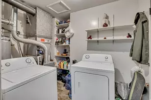 194 E 8530 S, Sandy, UT 84070 - Photo 10