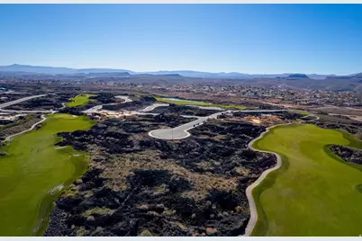 2452 South Village Dr #7, Santa Clara, UT 84765 - Photo 12