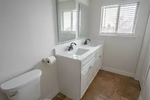 8492 S Mesa Dr E, Sandy, UT 84093 - Photo 10