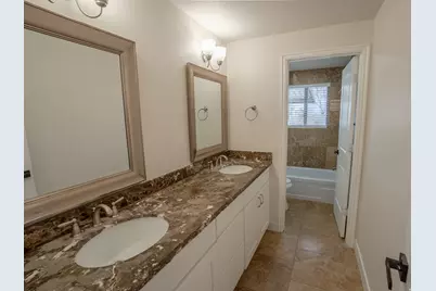 8492 S Mesa Dr E, Sandy, UT 84093 - Photo 14