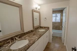 8492 S Mesa Dr E, Sandy, UT 84093 - Photo 14