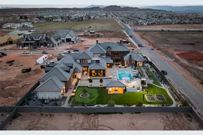 3227 E Ashbury Dr, Saint George, UT 84790 - Photo 2