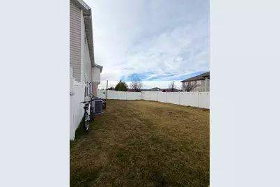 814 W 600 S #10, Springville, UT 84663 - Photo 4