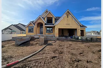 39 N Hayfield Cir, Kaysville, UT 84037 - Photo 1