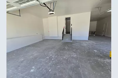 39 N Hayfield Cir, Kaysville, UT 84037 - Photo 2
