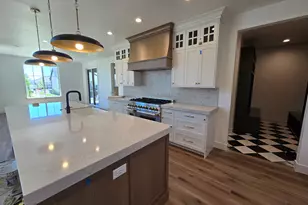 39 N Hayfield Cir, Kaysville, UT 84037 - Photo 8