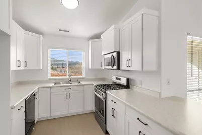 250 E 970 N, Hurricane, UT 84737 - Photo 10