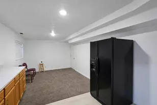 8464 S Meadowlark Ln, West Jordan, UT 84088 - Photo 24