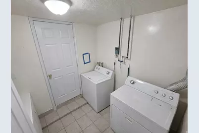 8464 S Meadowlark Ln, West Jordan, UT 84088 - Photo 32