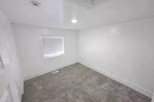 8464 S Meadowlark Ln, West Jordan, UT 84088 - Photo 20