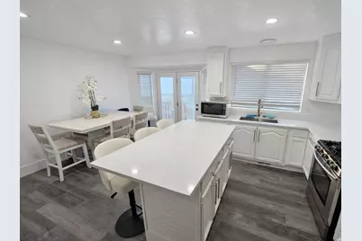 8464 S Meadowlark Ln, West Jordan, UT 84088 - Photo 10