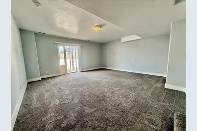 6724 W Hunter Wood Cir, West Valley, UT 84128 - Photo 32