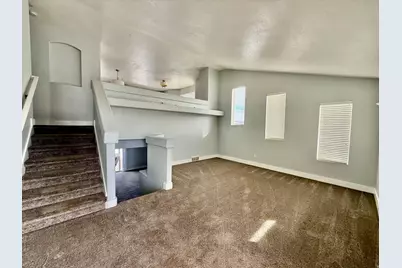 6724 W Hunter Wood Cir, West Valley, UT 84128 - Photo 4