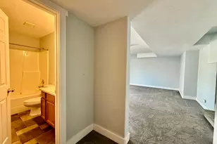 6724 W Hunter Wood Circle, West Valley, UT 84128 - Photo 16