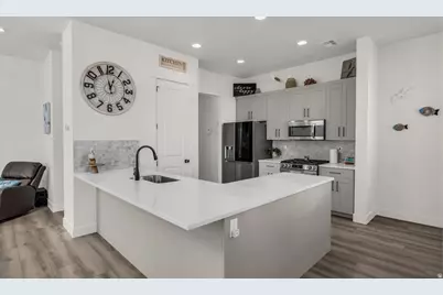 663 W Juniper Dr, Saint George, UT 84790 - Photo 4