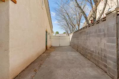 230 N 2230 E, Saint George, UT 84790 - Photo 40
