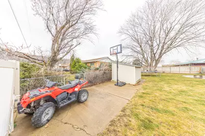 1365 E Lester Dr, South Weber, UT 84405 - Photo 28