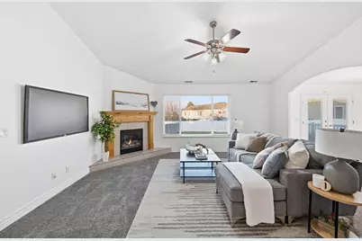 389 E 1290 S, Payson, UT 84651 - Photo 12