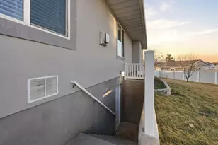 389 E 1290 S, Payson, UT 84651 - Photo 8