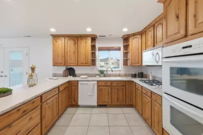 389 E 1290 S, Payson, UT 84651 - Photo 16