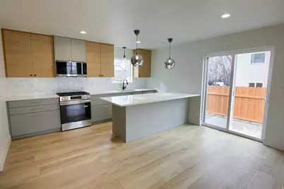 884 W 26th St S, Ogden, UT 84401 - Photo 2