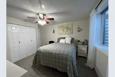 10945 S Hyrum Pl E, Sandy, UT 84070 - Photo 32