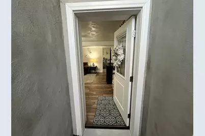 10945 S Hyrum Pl E, Sandy, UT 84070 - Photo 38