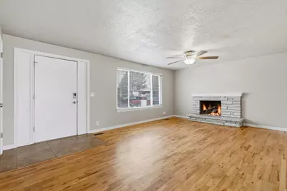 4692 W Palmer Dr, West Valley, UT 84120 - Photo 6