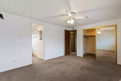 3800 S 1900 W #196, Roy, UT 84067 - Photo 16
