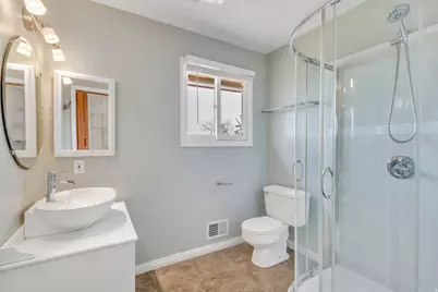 1638 Country Hills Dr, Ogden, UT 84403 - Photo 22