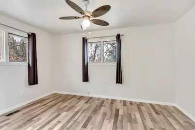 1638 Country Hills Dr, Ogden, UT 84403 - Photo 26