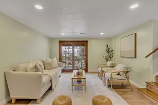 1638 Country Hills Dr, Ogden, UT 84403 - Photo 12