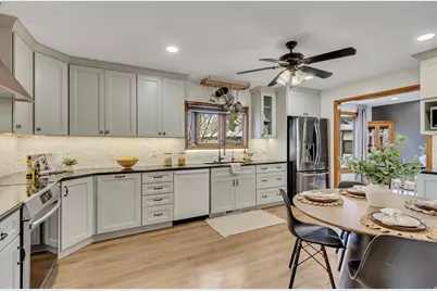 1638 Country Hills Dr, Ogden, UT 84403 - Photo 8