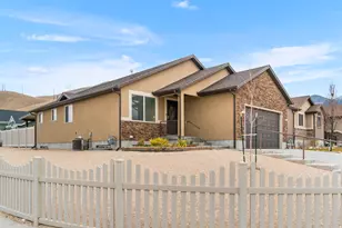 1087 S 1010 W, Tooele, UT 84074 - Photo 2