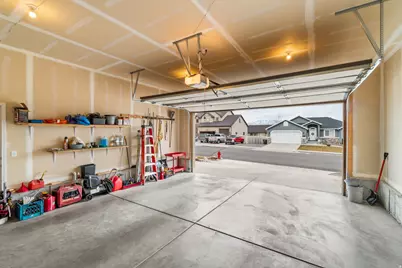 1087 S 1010 W, Tooele, UT 84074 - Photo 16