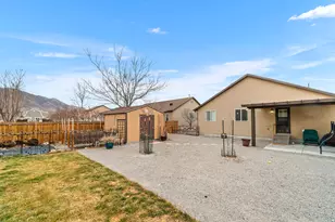 1087 S 1010 W, Tooele, UT 84074 - Photo 12
