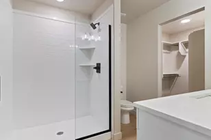 1153 N Meridian Ln, North Salt Lake, UT 84054 - Photo 10