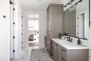 7246 W Hikerspass Dr, West Jordan, UT 84081 - Photo 8